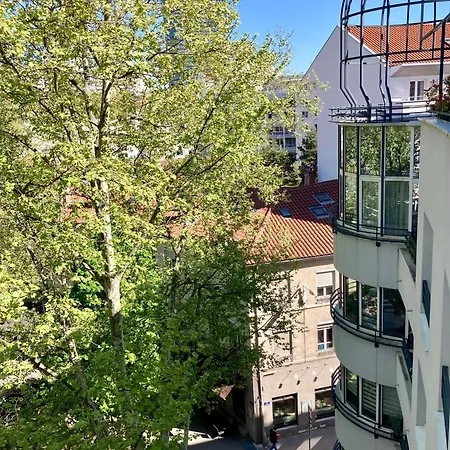 Junior Avec Balcon 4*