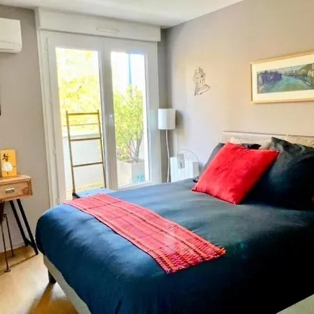Guest house Junior Avec Balcon Lyon