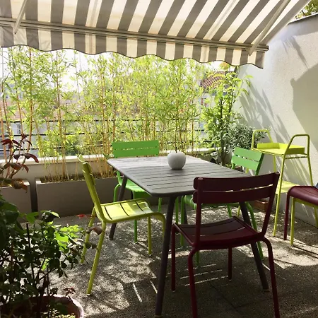 Guest house Junior Avec Balcon Lyon
