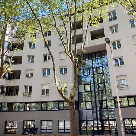 Junior Avec Balcon Гостевой дом