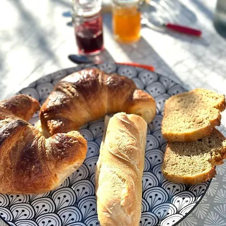 Junior Avec Balcon Лион